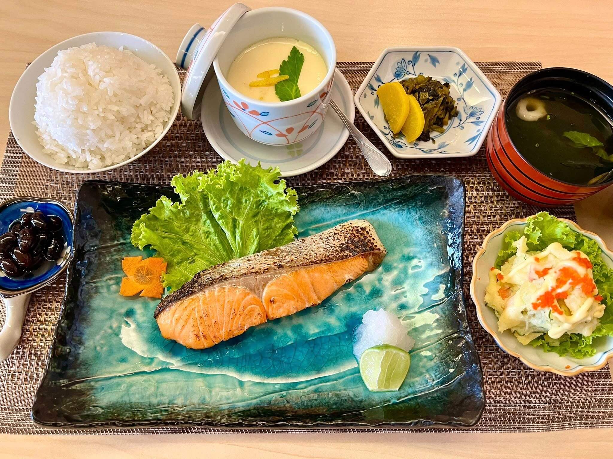 อุนางิ ซันญ่า Unagi Sanya
