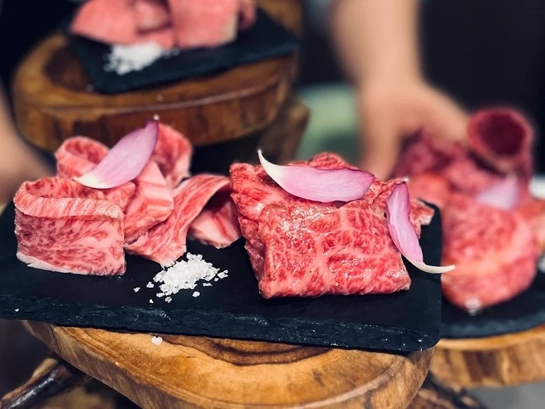 Yakiniku Suzuki Beef BKK พร้อมพงษ์