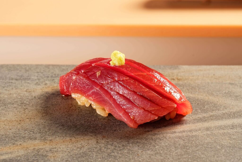 1. Sushi Iwai - แนะนำ 30 ร้านซูชิ (Sushi) ในกรุงเทพฯ เดินทางสะดวก