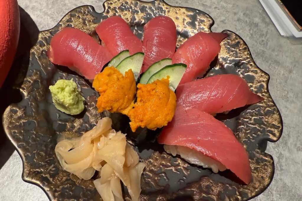1. Robata Kitaro Sushi KAGUYA Siam Paragon - รวม 10 ร้านซูชิ (Sushi) แถวสยาม ตั้งแต่ราคาเข้าถึงได้จนถึงระดับพรีเมียม