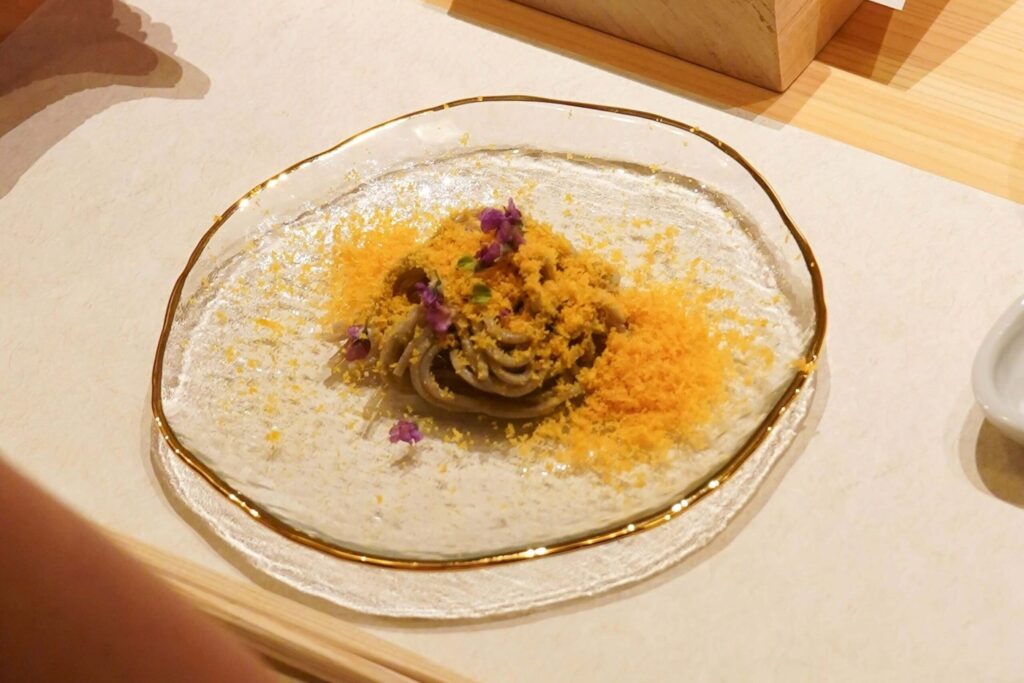 1. Sushi Iwai - 35 ร้านอาหารญี่ปุ่นย่านพร้อมพงษ์ (Phromphong) รวมร้านอร่อยสไตล์ญี่ปุ่น