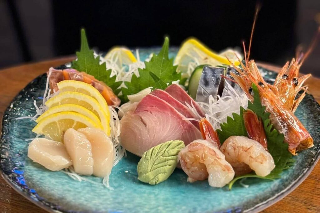 2. Thonglor Yokocho - 30 ร้านอิซากายะ (Izakaya) ฟีลญี่ปุ่น นั่งชิลล์หลังเลิกงาน