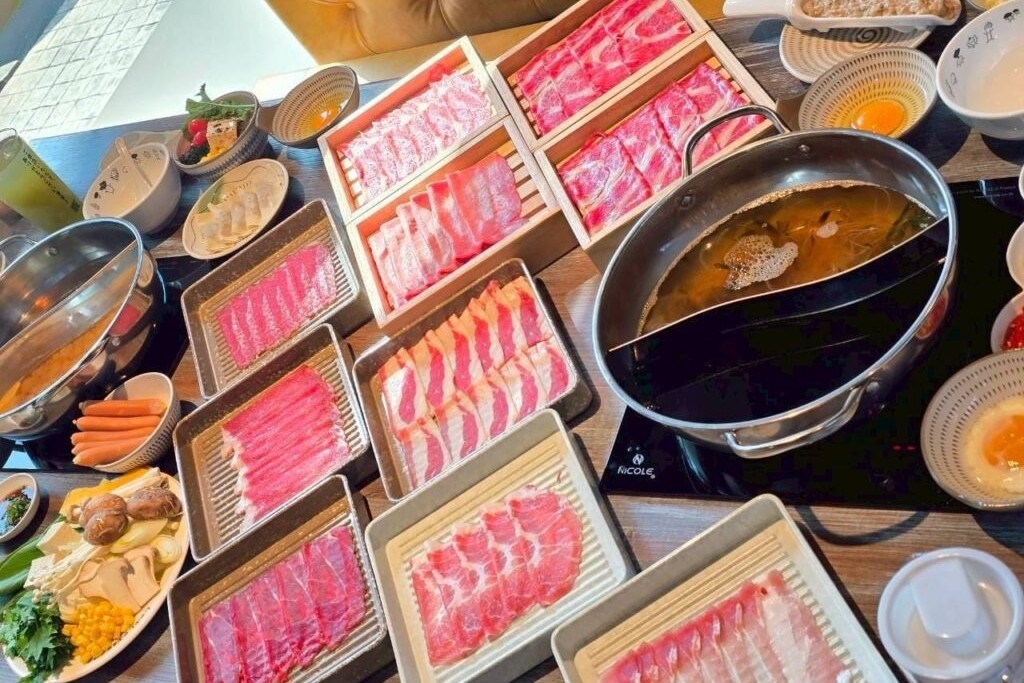 9. NABEJIRO ShabuSuki Buffet - 35 ร้านอาหารญี่ปุ่นย่านพร้อมพงษ์ (Phromphong) รวมร้านอร่อยสไตล์ญี่ปุ่น