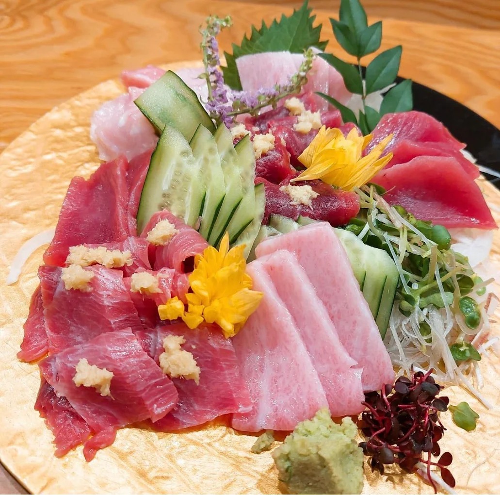 kitaro sushi sriracha