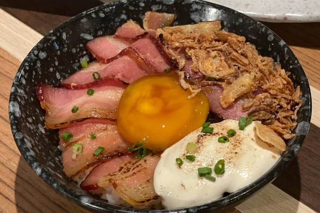 SUKIYA สุคิยะ ข้าวหน้าเนื้อ กิวด้ง