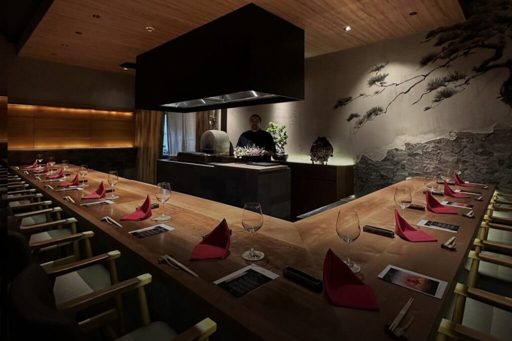 ภาพภายในร้าน KUMA NO YAKITORI