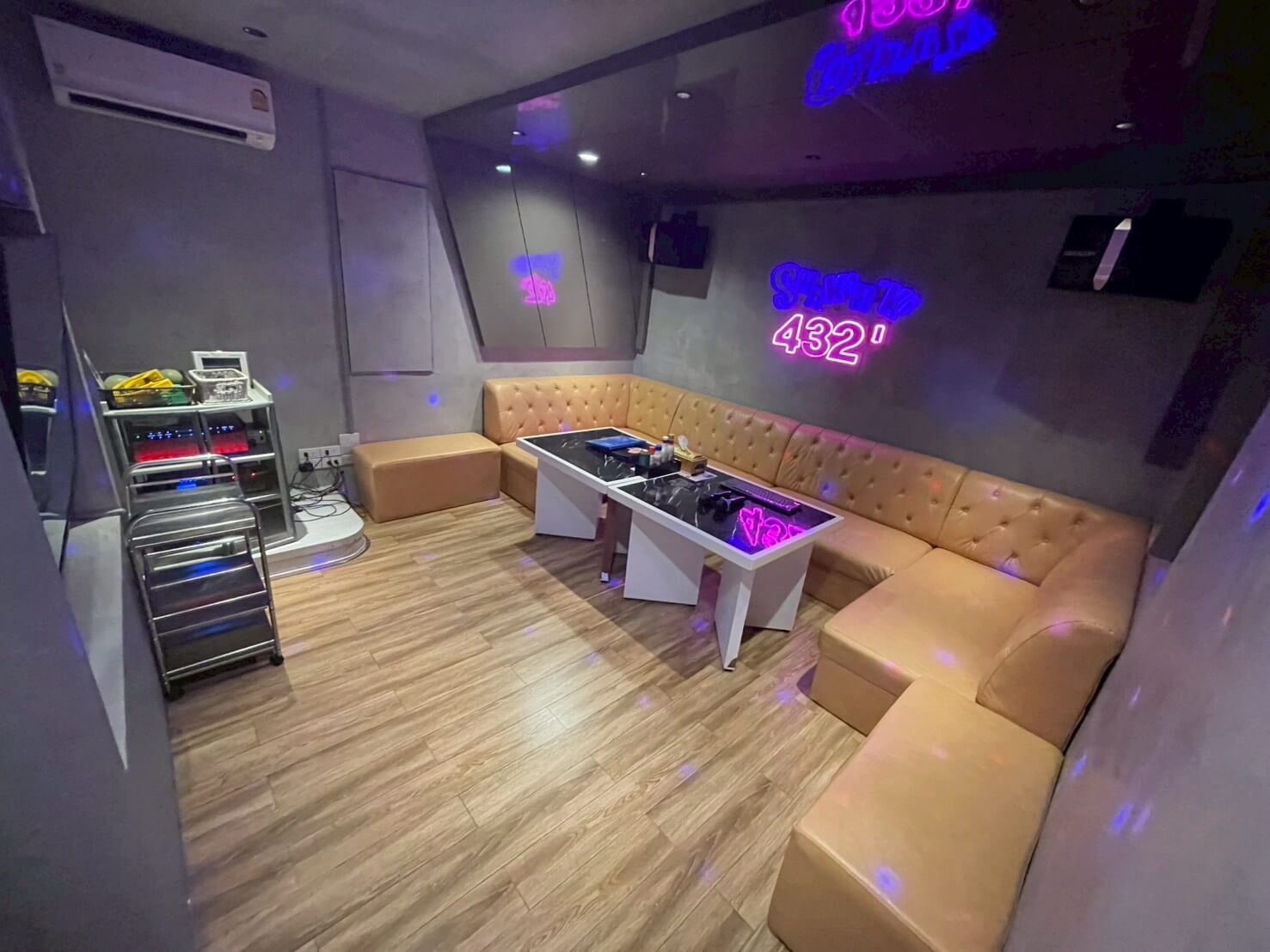 shakariki thaniya silom izakaya ชาการิกิ ธนิยะ สีลม อิซากายะ ร้านอาหาร อาหารญี่ปุ่น