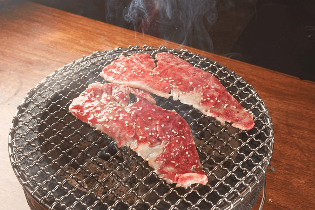 2. Yakiniku Kemuri Japanese BBQ - 13 ร้านอาหารญี่ปุ่นย่านนานา เด็ดจริงจนต้องบอกต่อ