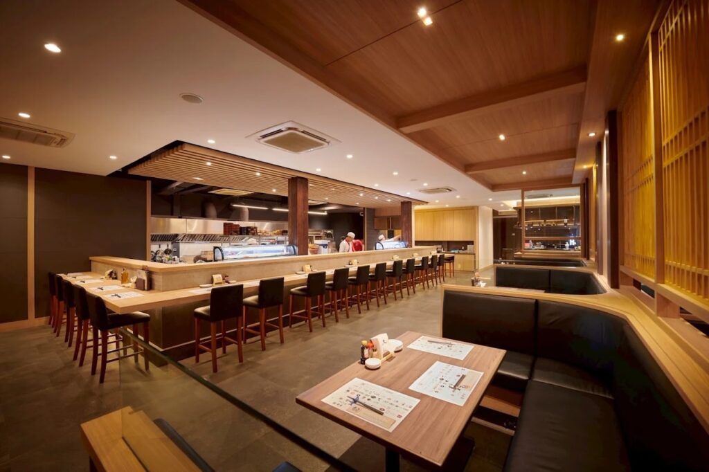 1. Ezoya Hokkaido Sushi Izakaya - 20 ร้านซูชิ (Sushi) ย่านพร้อมพงษ์ อร่อยพรีเมียม เดินทางง่าย