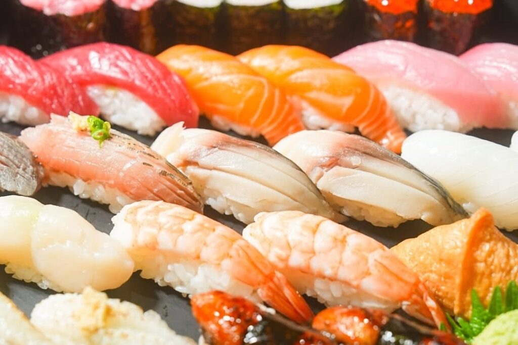 1. Ezoya Hokkaido Sushi Izakaya - 20 ร้านซูชิ (Sushi) ย่านพร้อมพงษ์ อร่อยพรีเมียม เดินทางง่าย