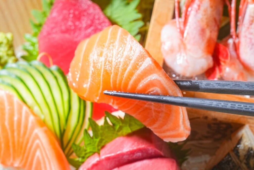 1. Ezoya Hokkaido Sushi Izakaya - 20 ร้านซูชิ (Sushi) ย่านพร้อมพงษ์ อร่อยพรีเมียม เดินทางง่าย