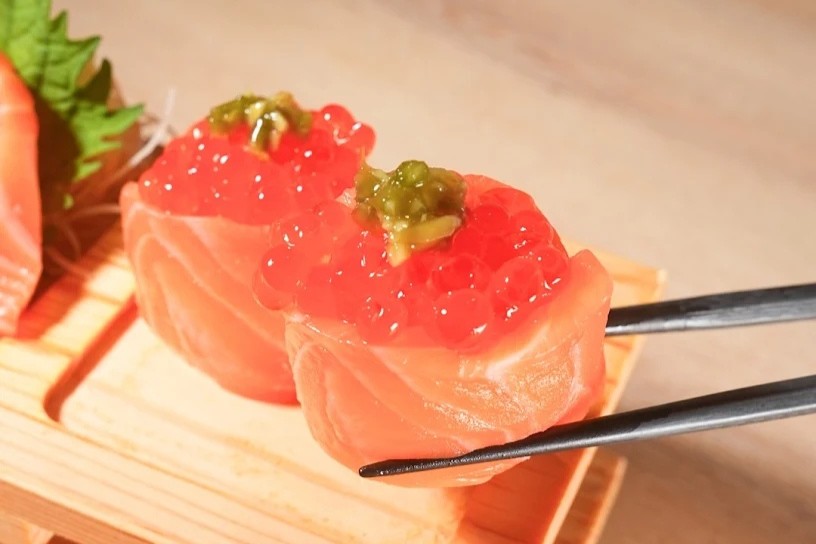 1. Ezoya Hokkaido Sushi Izakaya - 20 ร้านซูชิ (Sushi) ย่านพร้อมพงษ์ อร่อยพรีเมียม เดินทางง่าย