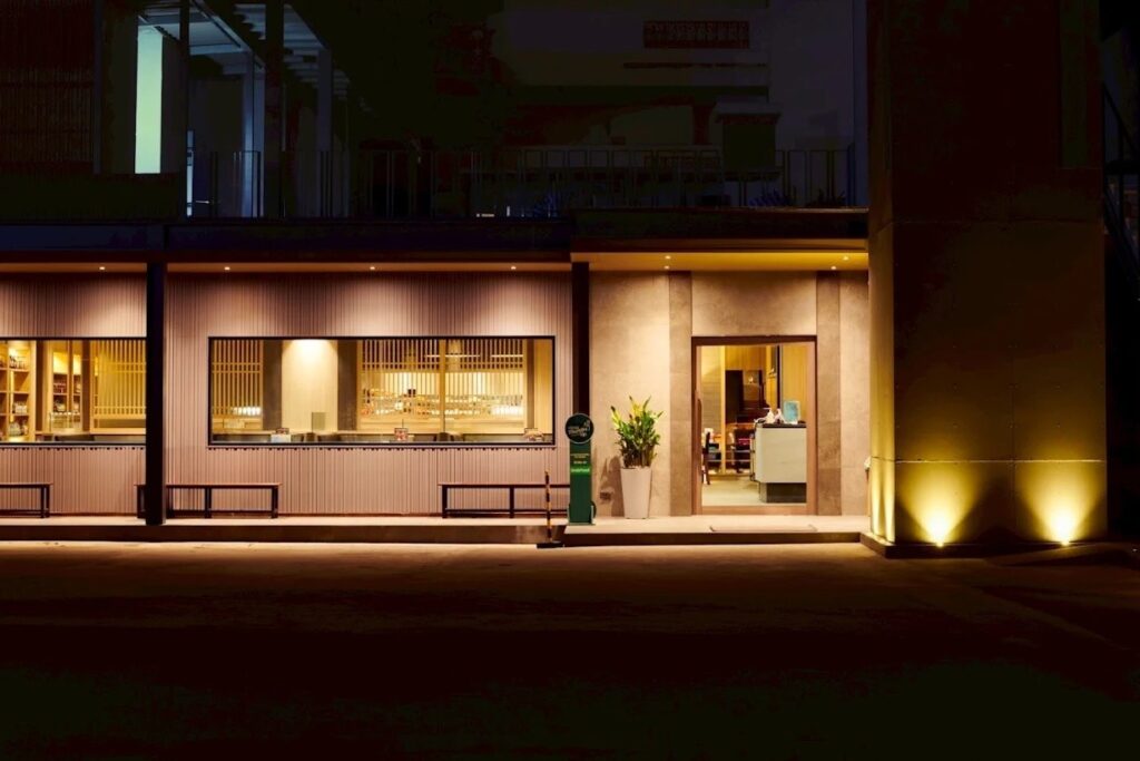 1. Ezoya Hokkaido Sushi Izakaya - 20 ร้านซูชิ (Sushi) ย่านพร้อมพงษ์ อร่อยพรีเมียม เดินทางง่าย