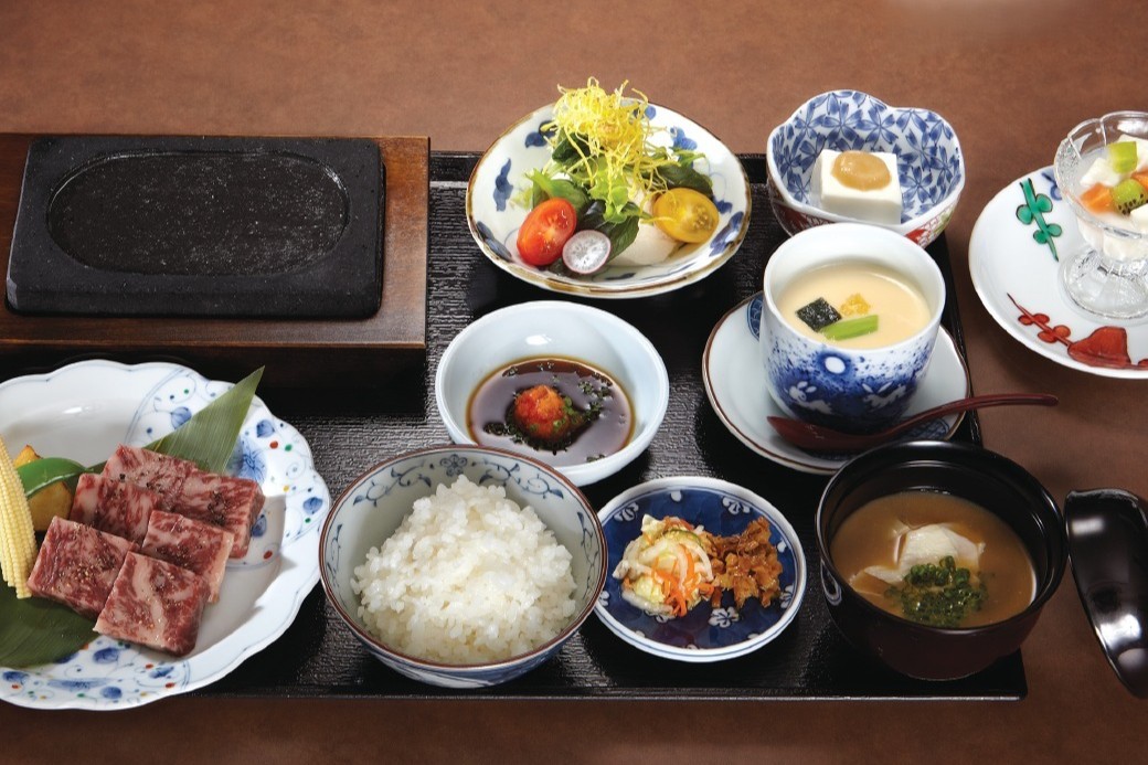 อุเมะโนะฮานะ Umenohana ร้านอาหารญี่ปุ่น อาหารญี่ปุ่น ทองหล่อ