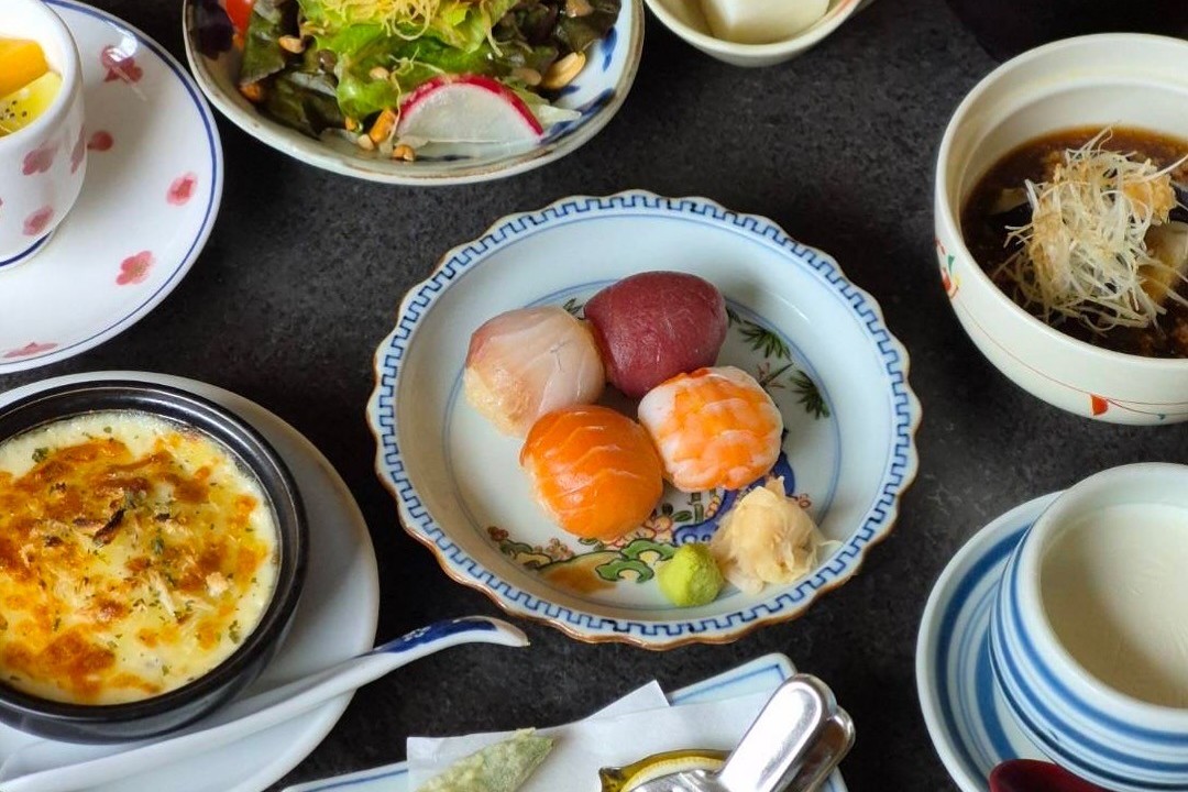 อุเมะโนะฮานะ Umenohana ร้านอาหารญี่ปุ่น อาหารญี่ปุ่น ทองหล่อ