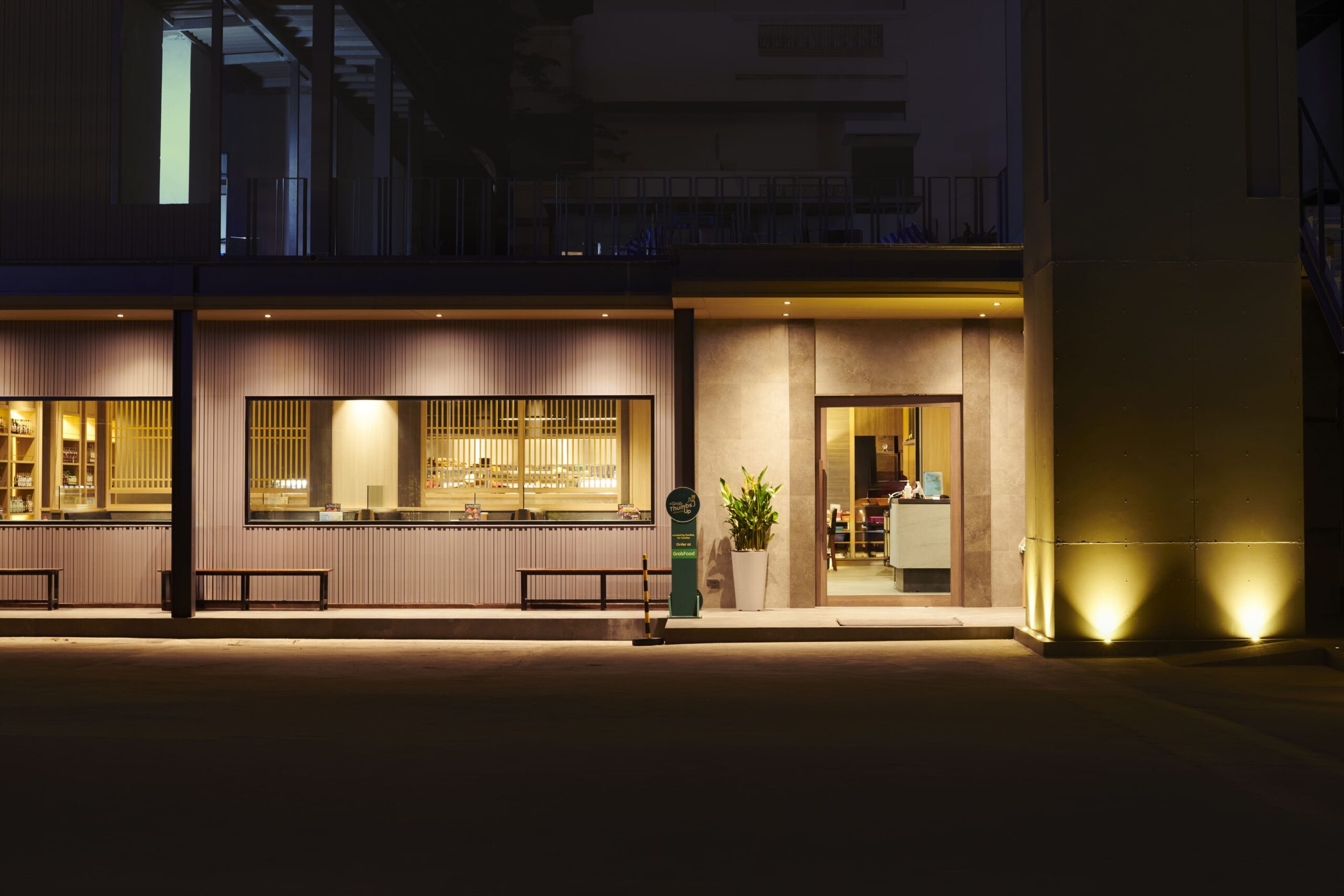 Hokkaido Sushi Izakaya Ezoya ฮอกไกโด อิโซยะ ร้านอาหารญี่ปุ่น พร้อมพงษ์ อโศก japanese restaurant