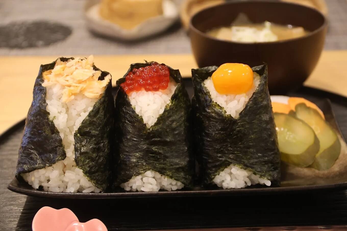 kome kome โคเมะ โคเมะ ข้าวปั้น โอนิกิริ onigiri พร้อมพงษ์