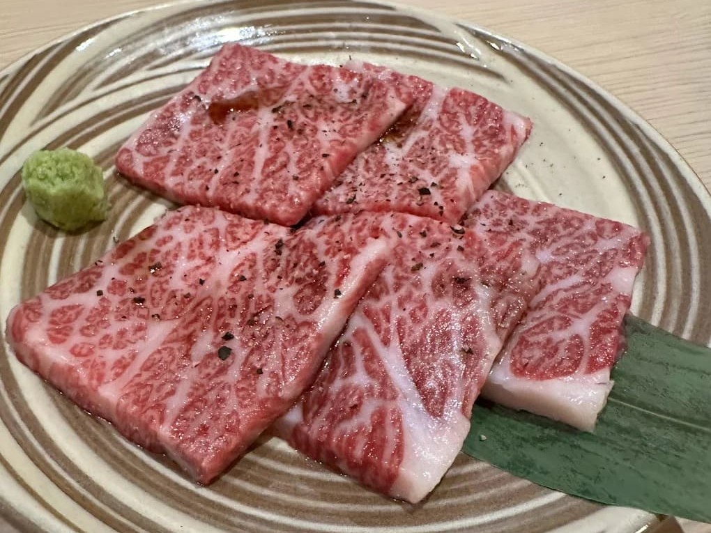 Oniku to Gohan Thonglor