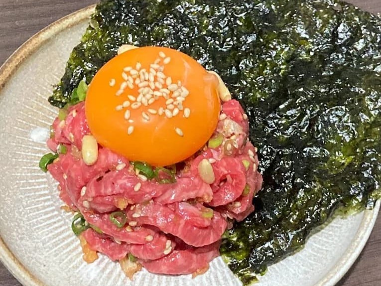 Oniku to Gohan Thonglor