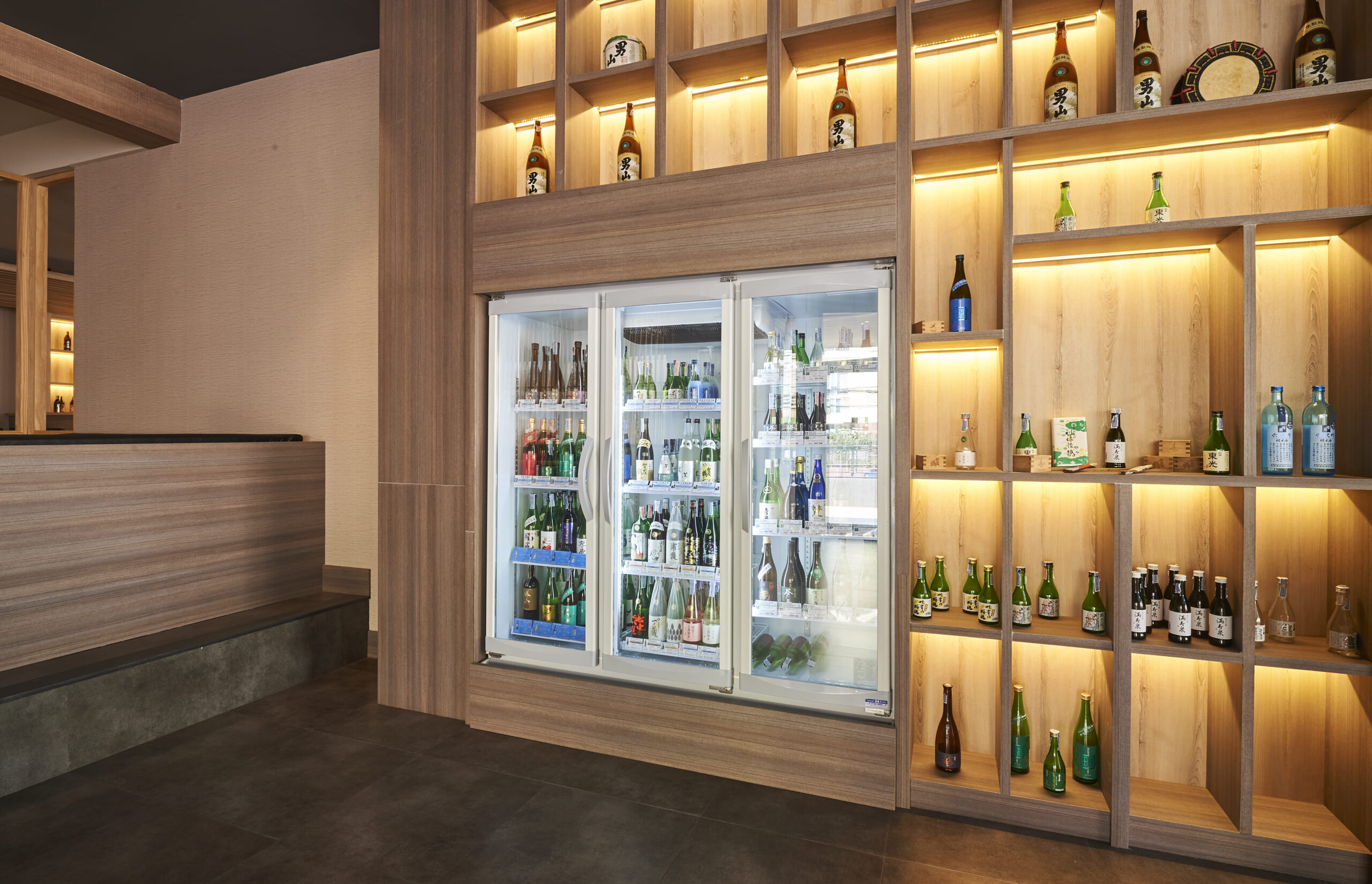 Hokkaido Sushi Izakaya EZOYA พร้อมพงษ์ phromphong