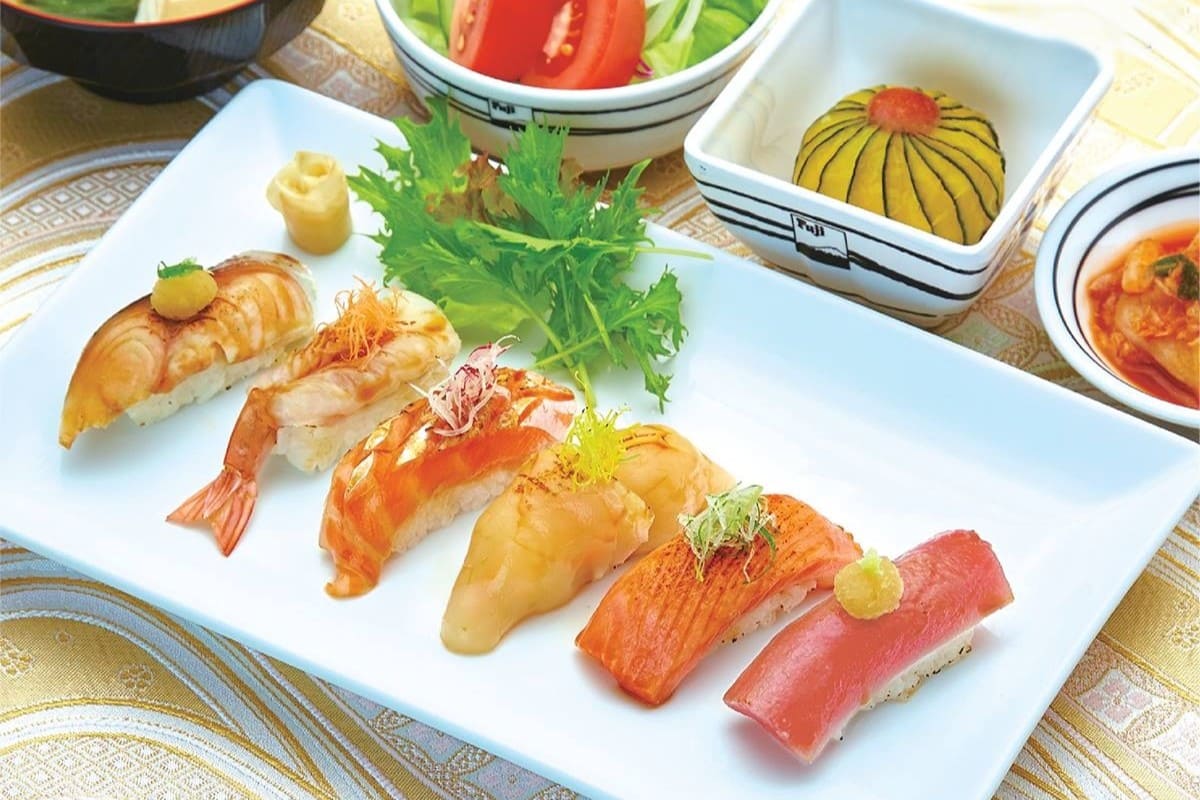 Fuji Japanese Restaurant ฟูจิ อาหารญี่ปุ่น ร้านอาหารญี่ปุ่น พระราม9