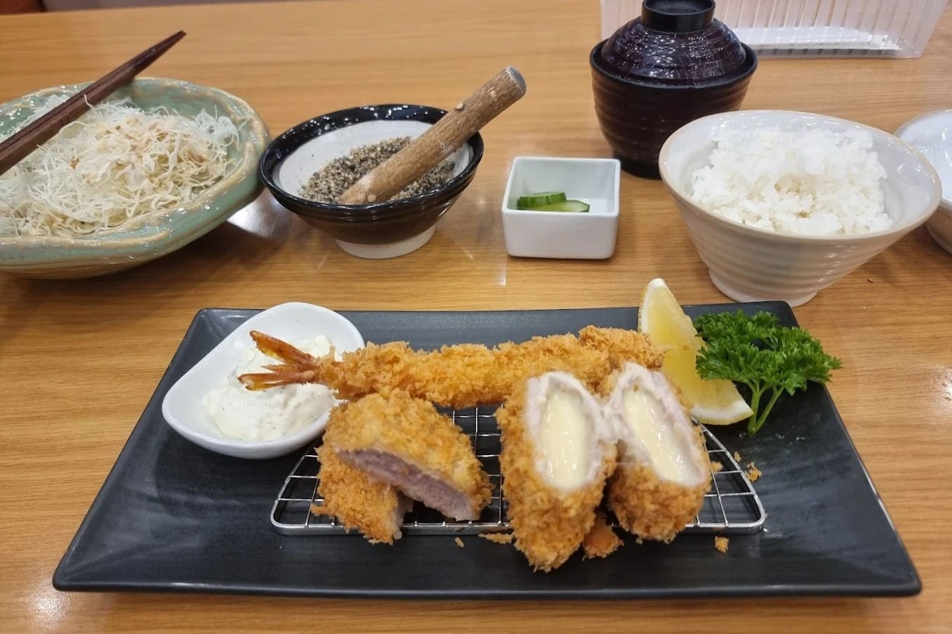Saboten Central Rama 9 ซาโบเตน ทงคัตสึ คัตสึด้ง หมูทอด อาหารญี่ปุ่น tonkatsu