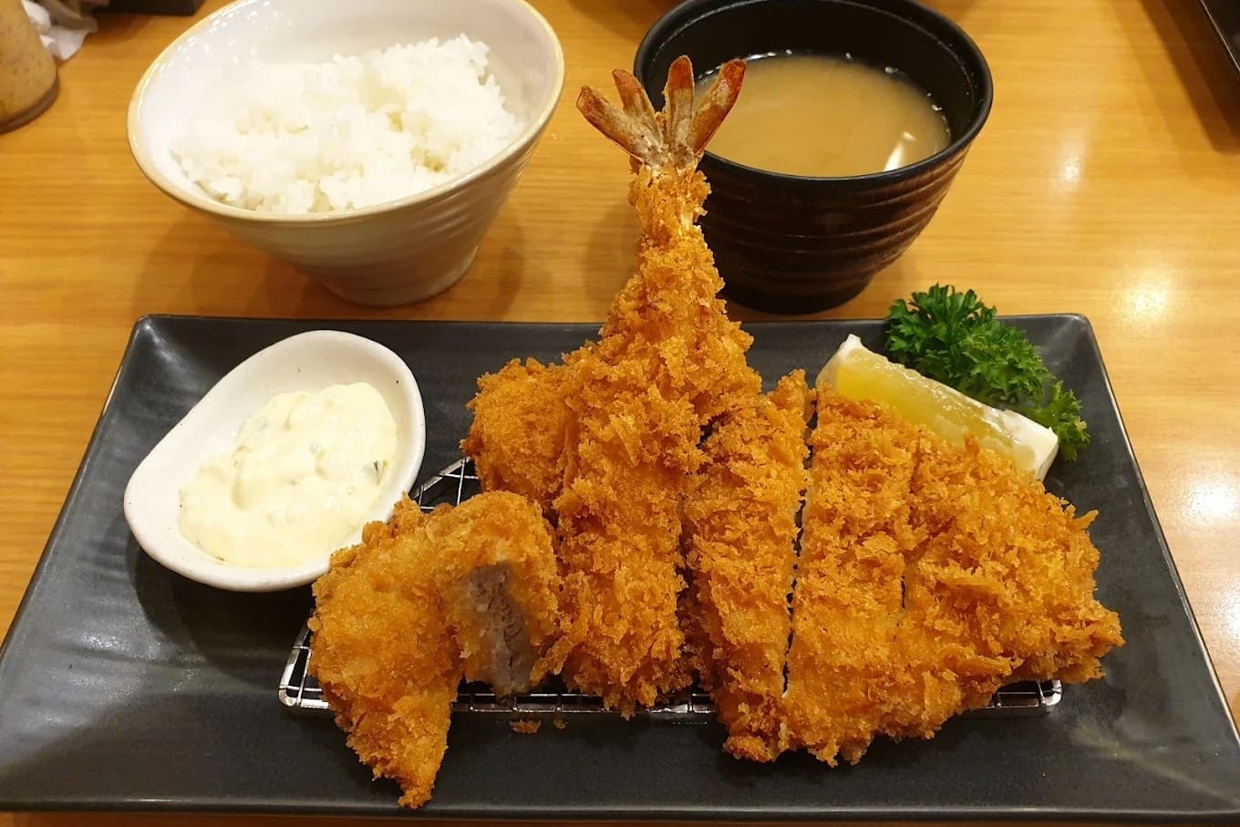 Saboten Central Rama 9 ซาโบเตน ทงคัตสึ คัตสึด้ง หมูทอด อาหารญี่ปุ่น tonkatsu