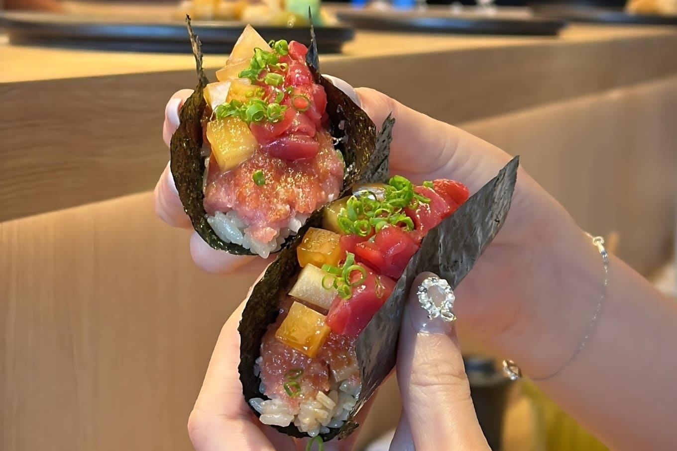 Maison Roru ICONSIAM เมซอง โรล แฮนด์โรล ซูชิ ไอคอนสยาม อาหารญี่ปุ่น sushi