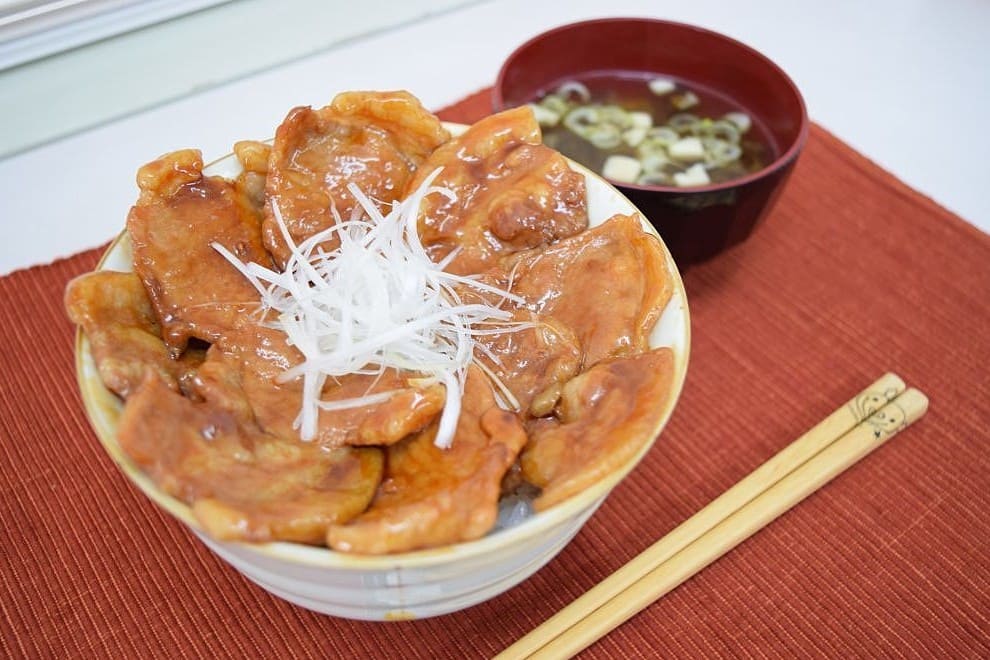 บูตะด้ง (Butadon)