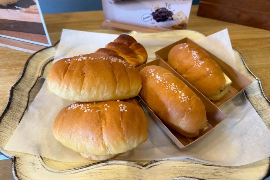 10. LoafyCo Bakery House - 15 ร้านขนมปัง แป้งนุ่ม กลิ่นหอมกรุ่น อบสดใหม่ทุกวัน