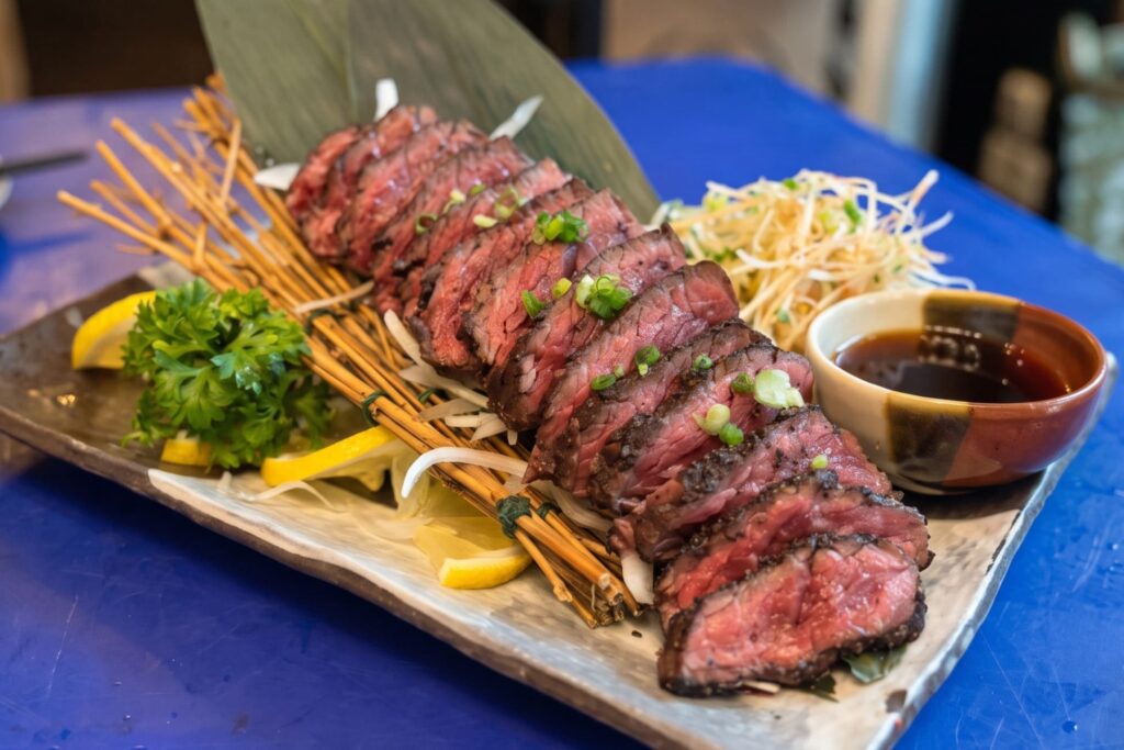 2. Sanriku Sushi Kyodoizakaya - 8 ร้านซูชิ (Sushi) แถวนานา อร่อยสดใหม่ วัตถุดิบส่งตรงจากญี่ปุ่น