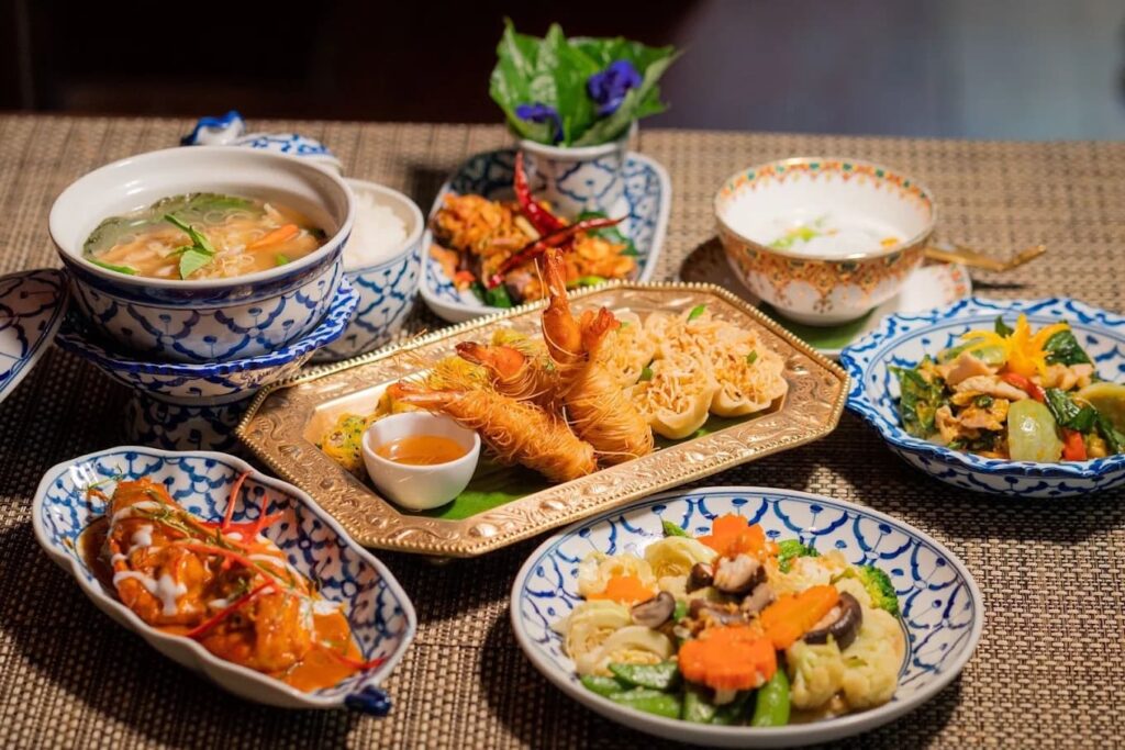 4. Praya Dining - 10 ห้องอาหารในโรงแรมวิวแม่น้ำเจ้าพระยา ฉลองวันพิเศษในบรรยากาศโรแมนติก