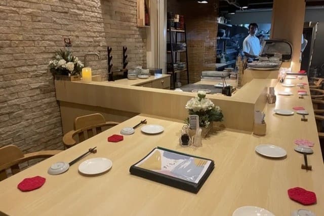 7. Sushi Kiraku - 8 ร้านซูชิ (Sushi) แถวนานา อร่อยสดใหม่ วัตถุดิบส่งตรงจากญี่ปุ่น