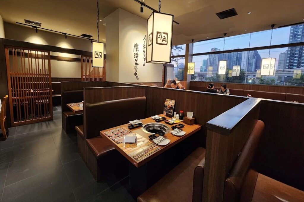 8. Gyu-Kaku Japanese BBQ - 8 ร้านยากินิกุ (Yakiniku) แถวย่านนานา ลิ้มรสเนื้อวากิวพรีเมียมส่งตรงจากญี่ปุ่น