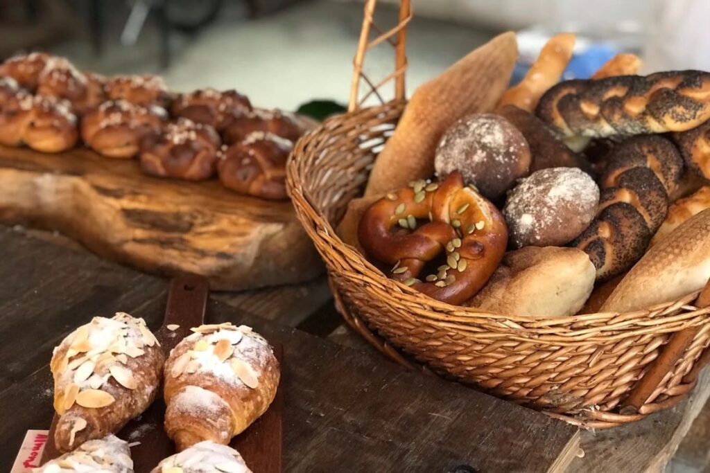 8. Landhaus Bakery - 15 ร้านขนมปัง แป้งนุ่ม กลิ่นหอมกรุ่น อบสดใหม่ทุกวัน