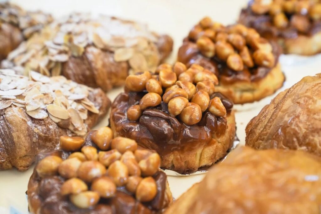 9. Wondering Café & Bakeshop - 15 ร้านขนมปัง แป้งนุ่ม กลิ่นหอมกรุ่น อบสดใหม่ทุกวัน