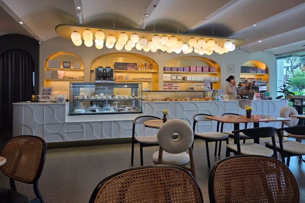 9. Wondering Café & Bakeshop - 15 ร้านขนมปัง แป้งนุ่ม กลิ่นหอมกรุ่น อบสดใหม่ทุกวัน