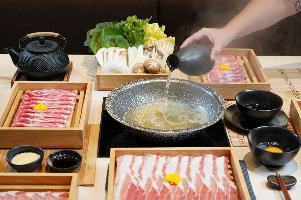 1. Katei Shabu - 15 ร้านอาหารญี่ปุ่น เดอะมอลล์บางกะปิ (The Mall Lifestore Bangkapi) เช็กลิสต์ร้านเด็ด อร่อยคุ้มค่า