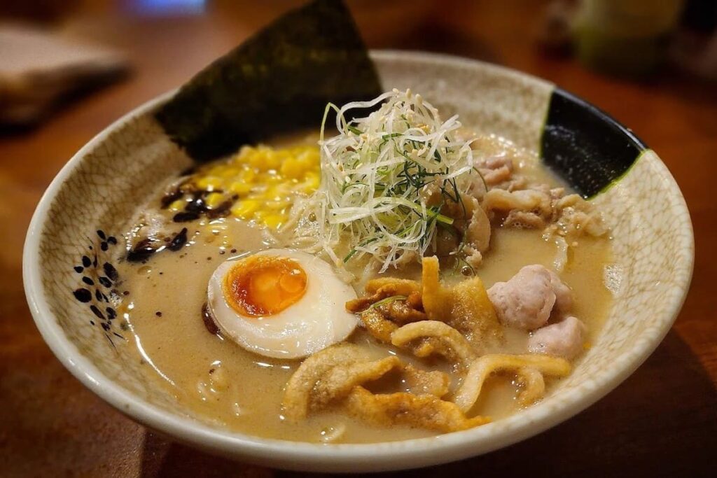 1. Lust Ramen - 7 ร้านราเมง (Ramen) ย่านอารีย์-สะพานควาย น้ำซุปเป็นเอกลักษณ์ อร่อยจนต้องไปซ้ำ