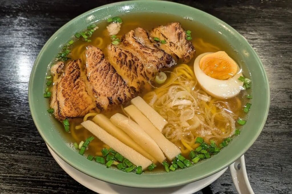 1. Mokkori Silom - 10 ร้านราเมง (Ramen) ย่านสีลม อร่อยเด็ดจนต้องซดหมดชาม