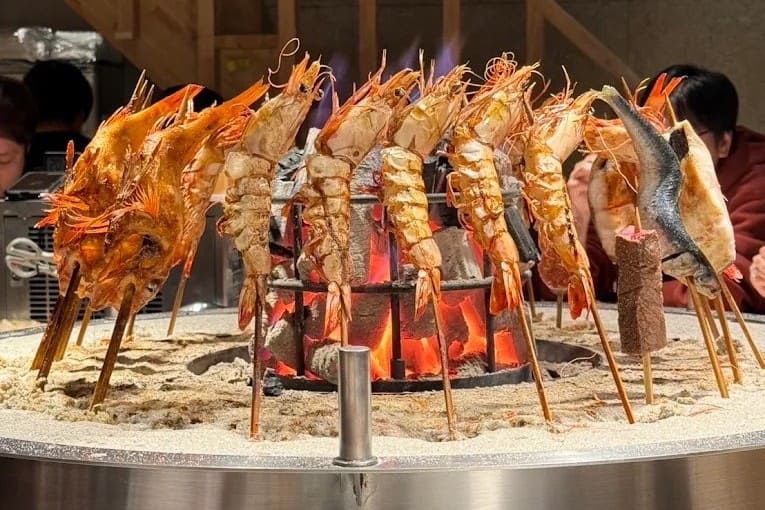 1. Robata Kitaro Sushi KAGUYA - 10 ร้านซูชิ (Sushi) ย่านอโศก สดฟินเหมือนบินไปกินที่เจแปน
