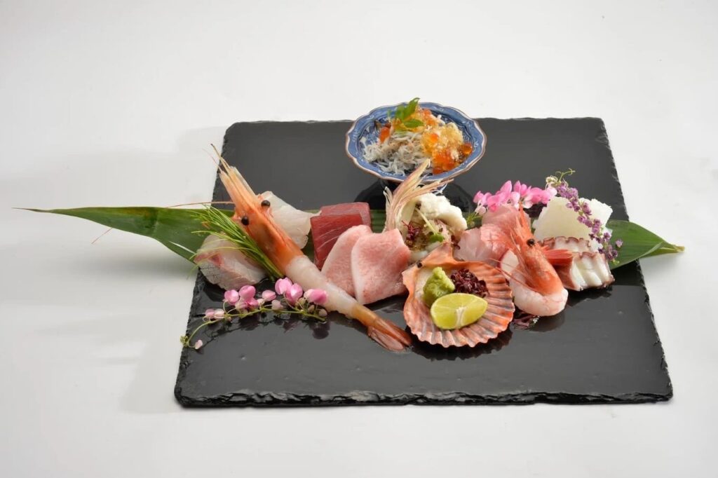 1. Robata Kitaro Sushi KAGUYA - 10 ร้านซูชิ (Sushi) ย่านอโศก สดฟินเหมือนบินไปกินที่เจแปน