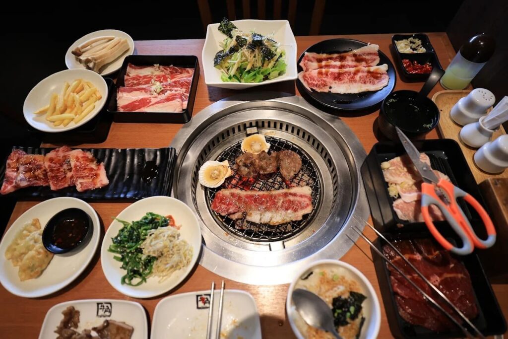10. Gyu-Kaku Japanese BBQ Restaurant - 10 ร้านอาหารญี่ปุ่น เซ็นทรัลนอร์ทวิลล์ (Central Northville) แหล่งของกินใหม่ของชาว