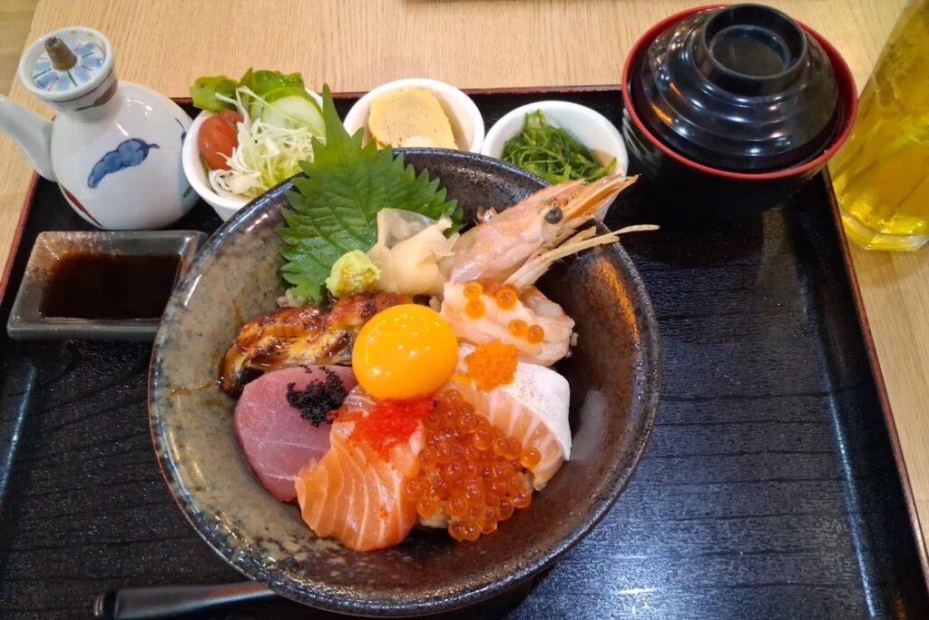 10. Sushi Den - 10 ร้านซูชิ (Sushi) ย่านอโศก สดฟินเหมือนบินไปกินที่เจแปน