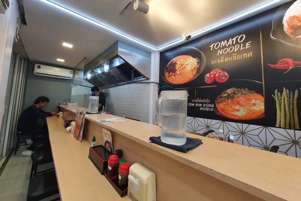 10. Tomato Ramen - 10 ร้านราเมง (Ramen) ย่านสีลม อร่อยเด็ดจนต้องซดหมดชาม