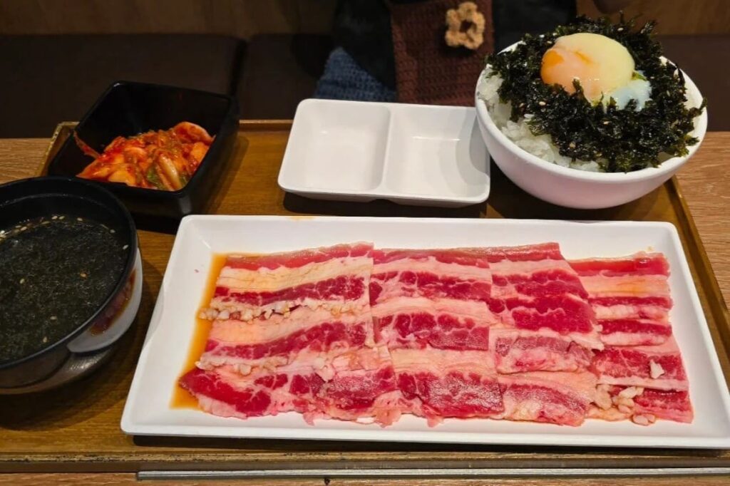 10. Yakiniku Like - 10 ร้านยากินิกุ (Yakiniku) ย่านสาทร รวมพิกัดเนื้อย่างสุดพรีเมียม สายเนื้อตัวจริงต้องมาโดน