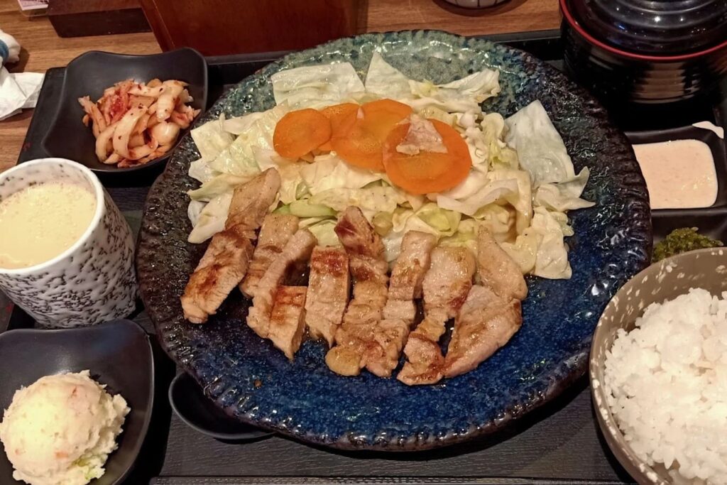 11. Aso Tonkatsu - 15 ร้านอาหารญี่ปุ่น เดอะมอลล์ งามวงศ์วาน (The Mall Lifestore Ngamwongwan) มื้อด่วนหรือมื้อใหญ่กับครอบ