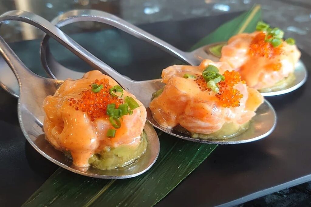 2. Tenjo Sushi & Yakiniku Premium Buffet - 10 ร้านอาหารญี่ปุ่น เมเจอร์รัชโยธิน และอเวนิวรัชโยธิน อร่อยฟิน หลากสไตล์