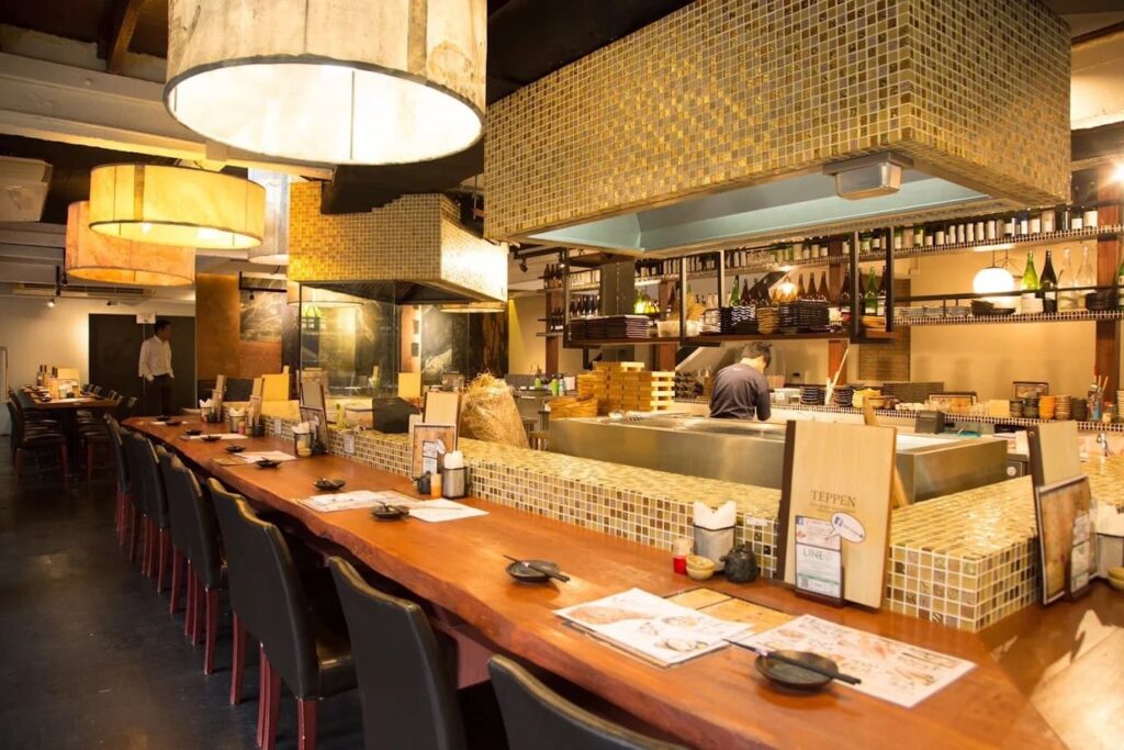 2. Teppen Sathorn - 9 ร้านอิซากายะ (Izakaya) ย่านสาทร เช็กอินร้านนั่งชิลหลังเลิกงาน บรรยากาศดี