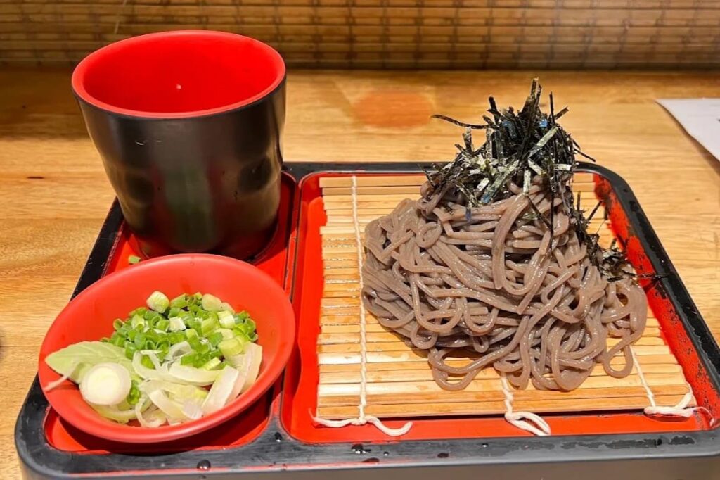 3. A Ramen - 10 ราเมง (Ramen) รัชดา ตามพิกัดร้านอร่อยได้ตั้งแต่มื้อเที่ยงยันดึก